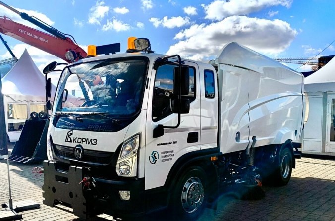 «Валдай 12» превратили в уборочный автомобиль для города
